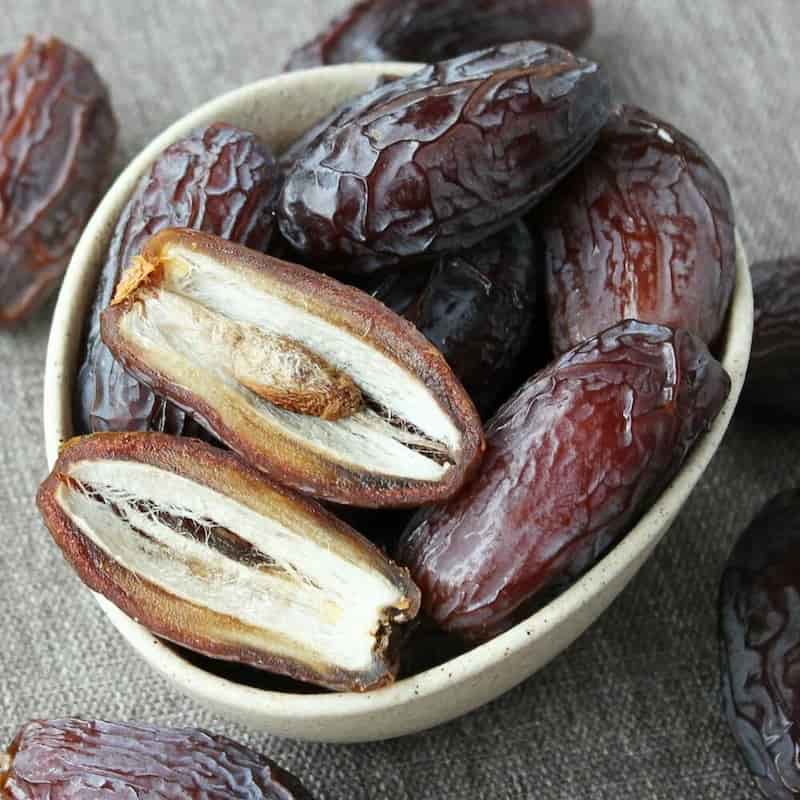 خرما پیارم بدون هسته مناسب میان وعده و پذیرایی